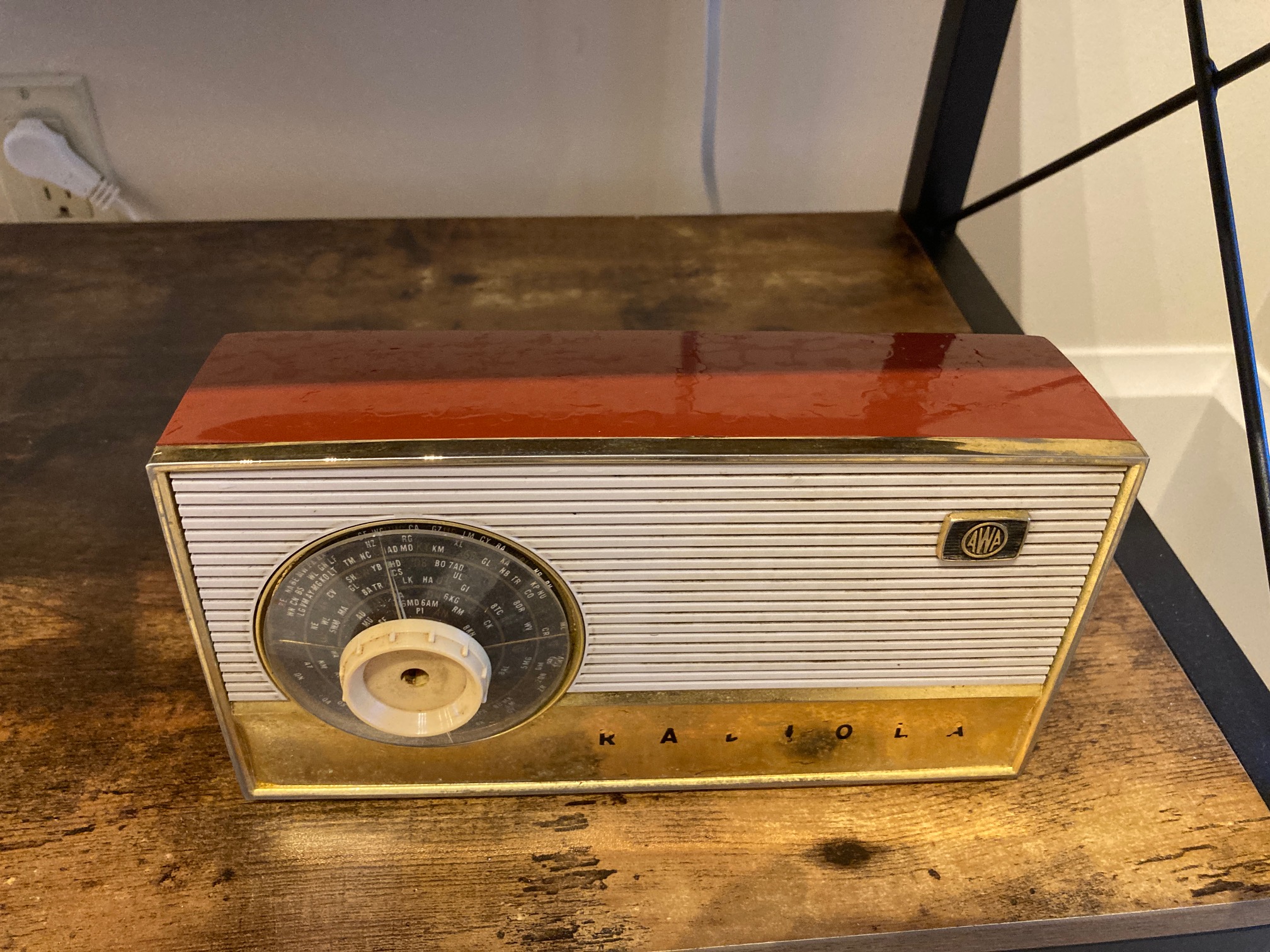 1962 AWA Radiola Transistor (Australia)
